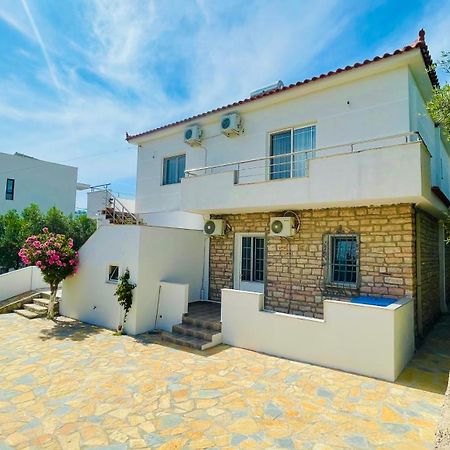 Guesthouse Dollomaja Ksamil Ngoại thất bức ảnh