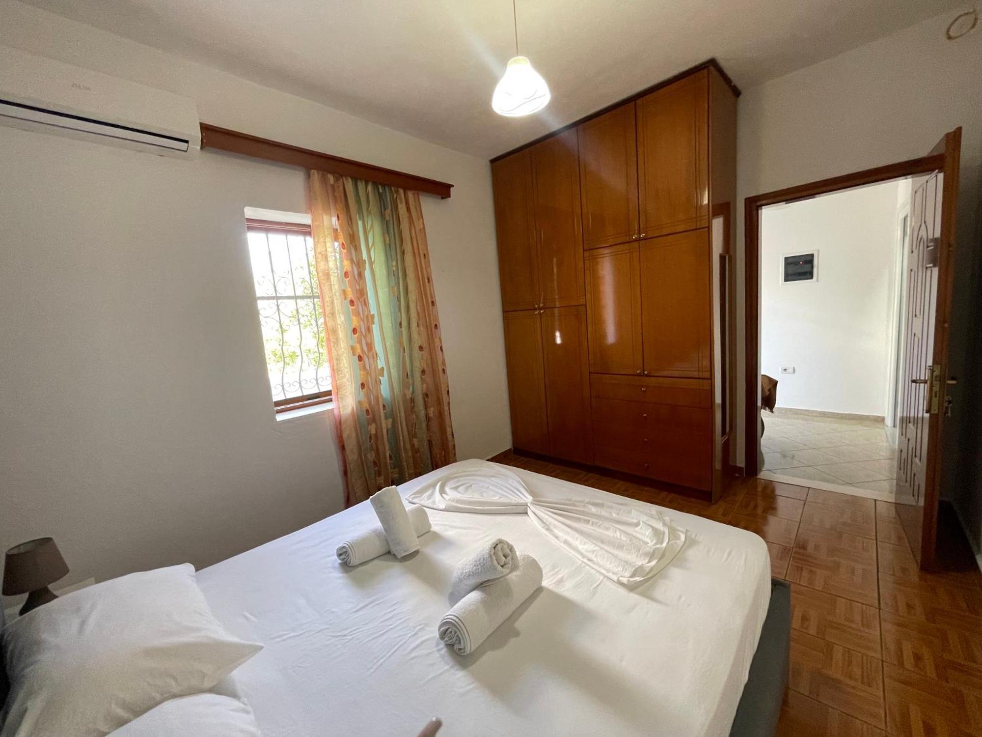 Guesthouse Dollomaja Ksamil Ngoại thất bức ảnh